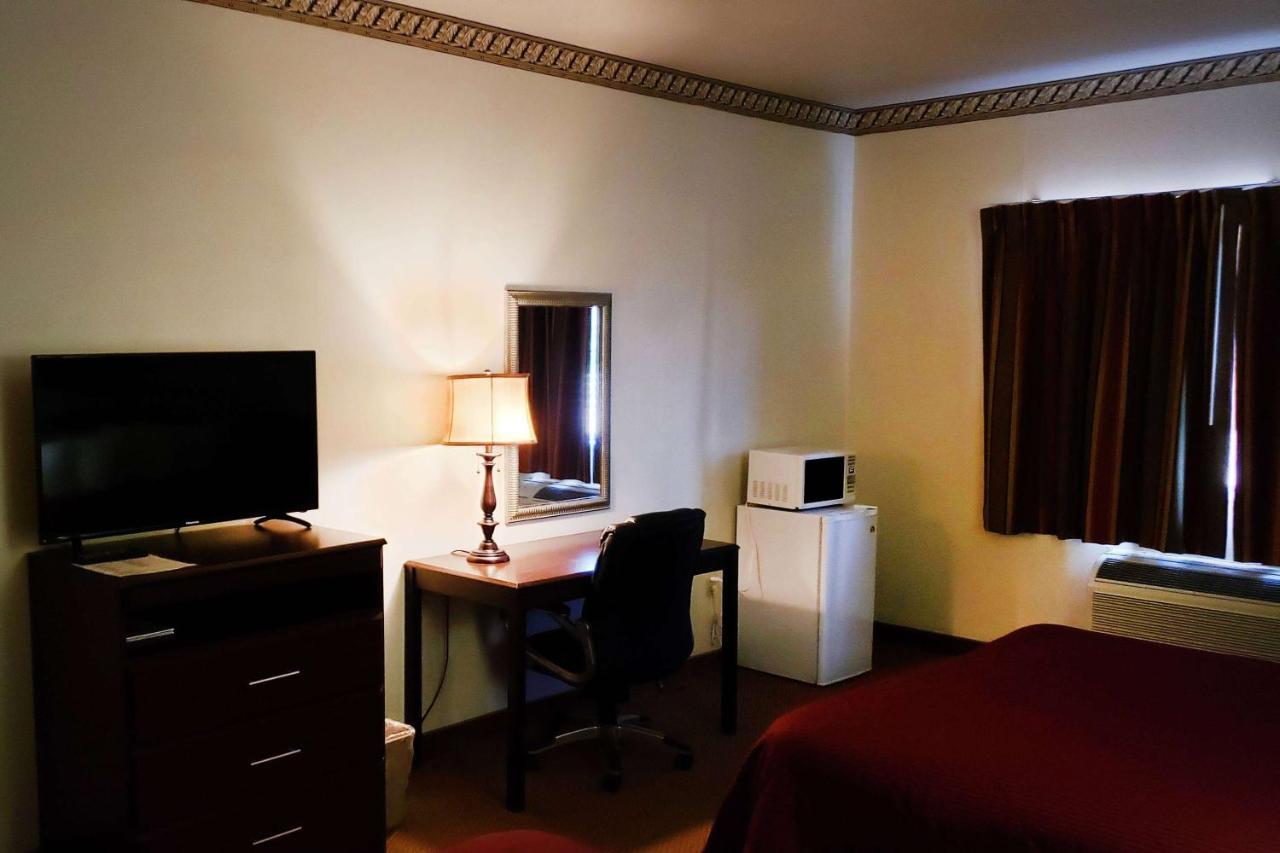 Travelodge By Wyndham Carlsbad Nm Εξωτερικό φωτογραφία